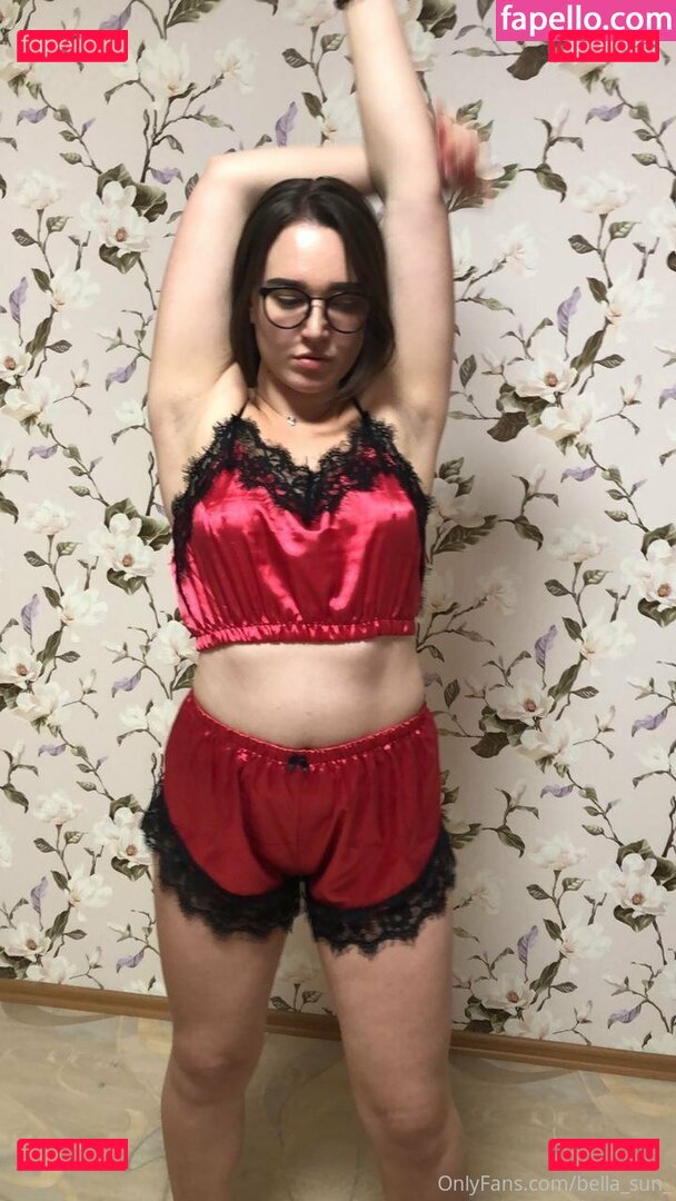 bella_sun_ / sunbeibay Onlyfans Photo Gallery 