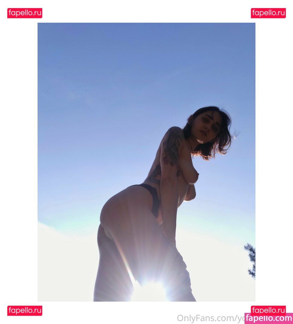 https: / youreyes_here / youreyeshere Onlyfans Photo Gallery 