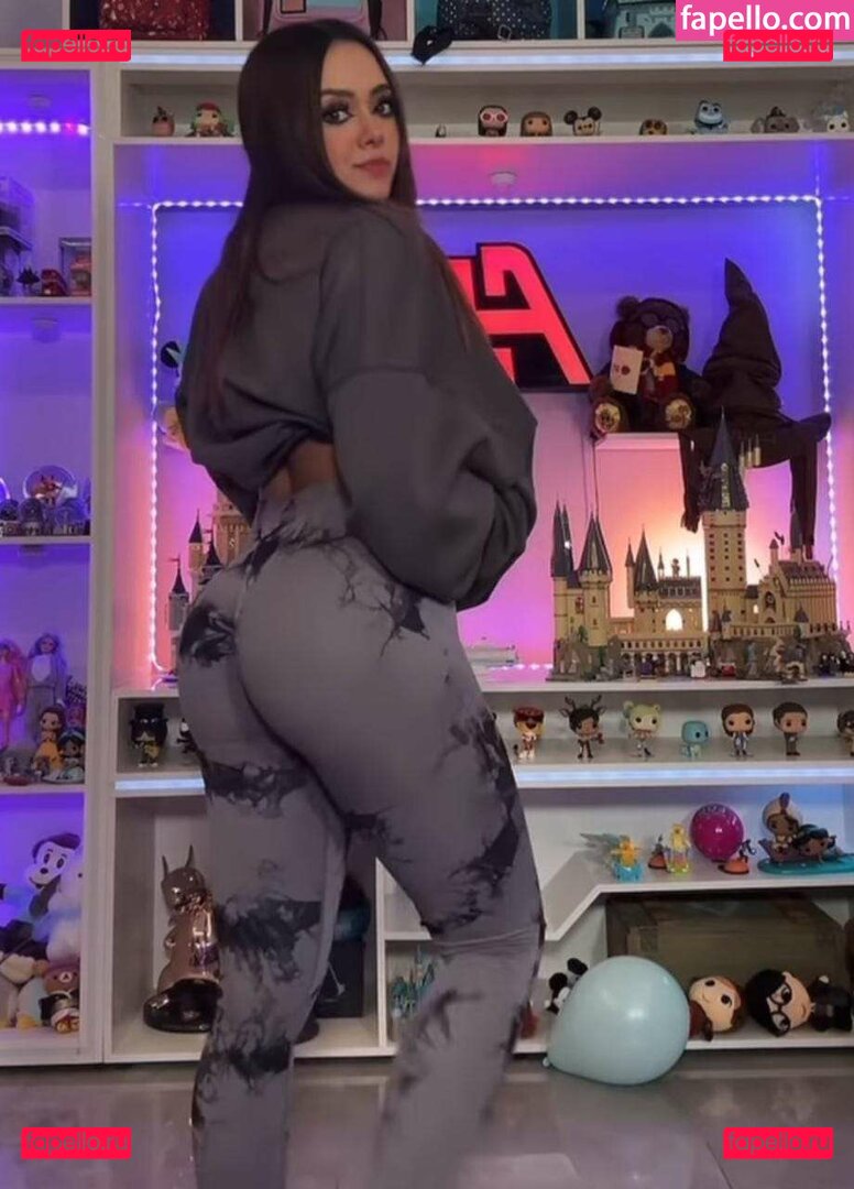 Ama Blitz / amablitz / https: Onlyfans Photo Gallery 