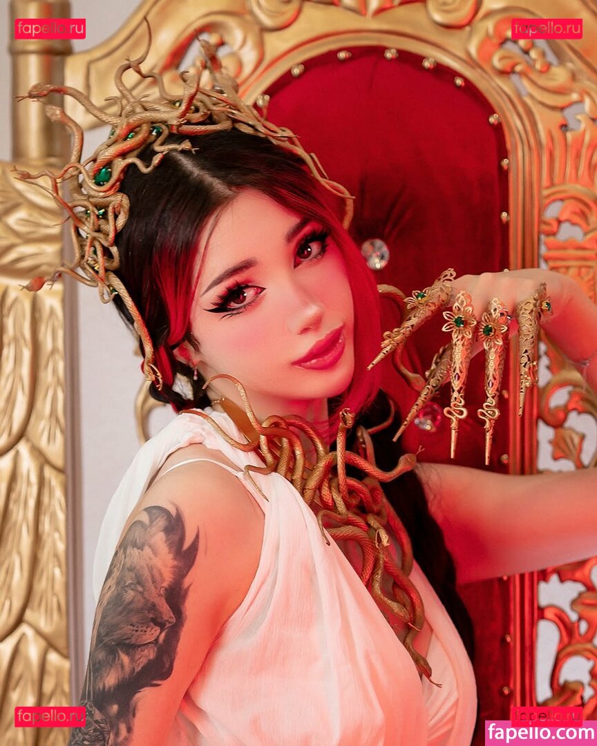 alyri / alyri_tv Onlyfans Photo Gallery 