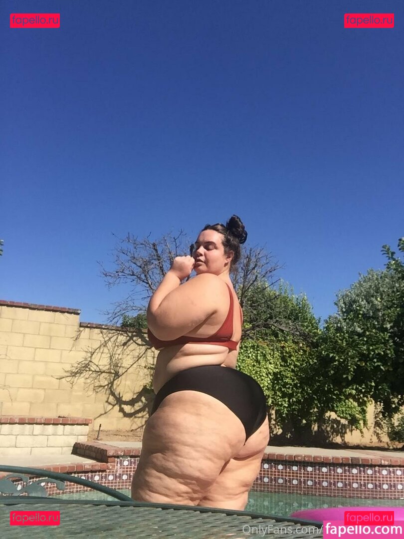 jenniebooty87 / jennieshinas87 Onlyfans Photo Gallery 