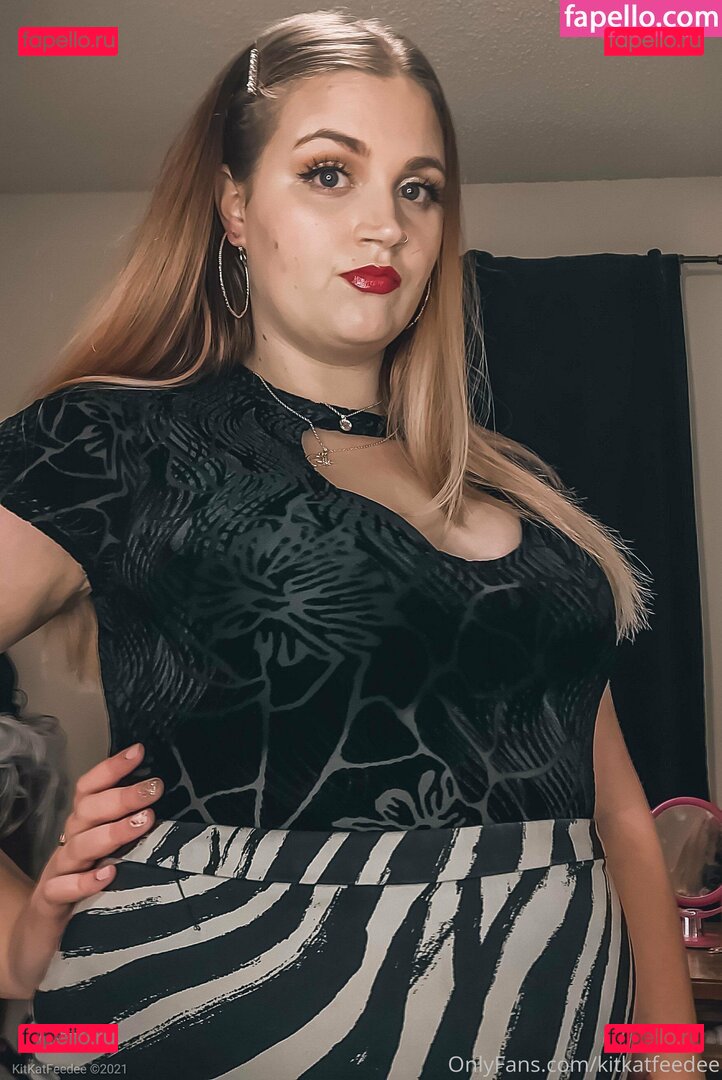 Kinky.Curvy.Kat / https: / kinkycurvykat Onlyfans Photo Gallery 