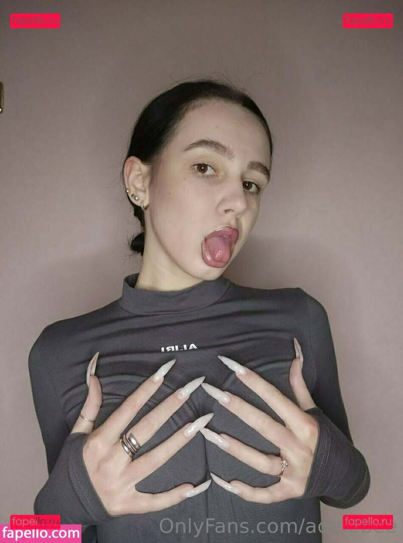 adele.bee / adelebee Onlyfans Photo Gallery 