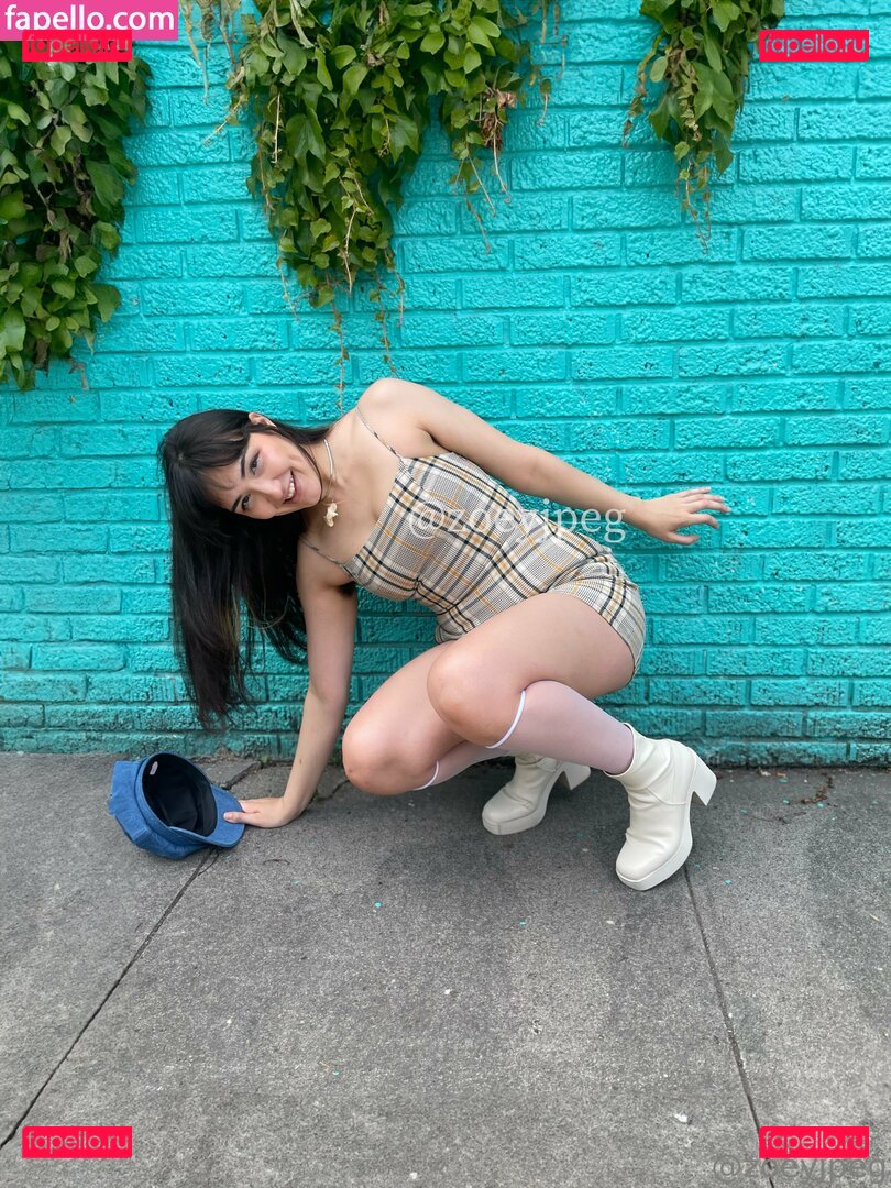 zoeydotjpeg / zoeyjpeg Onlyfans Photo Gallery 