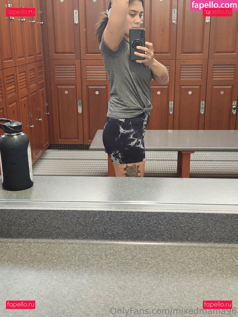 mixandmatchmama / mixedmama96 Onlyfans Photo Gallery 