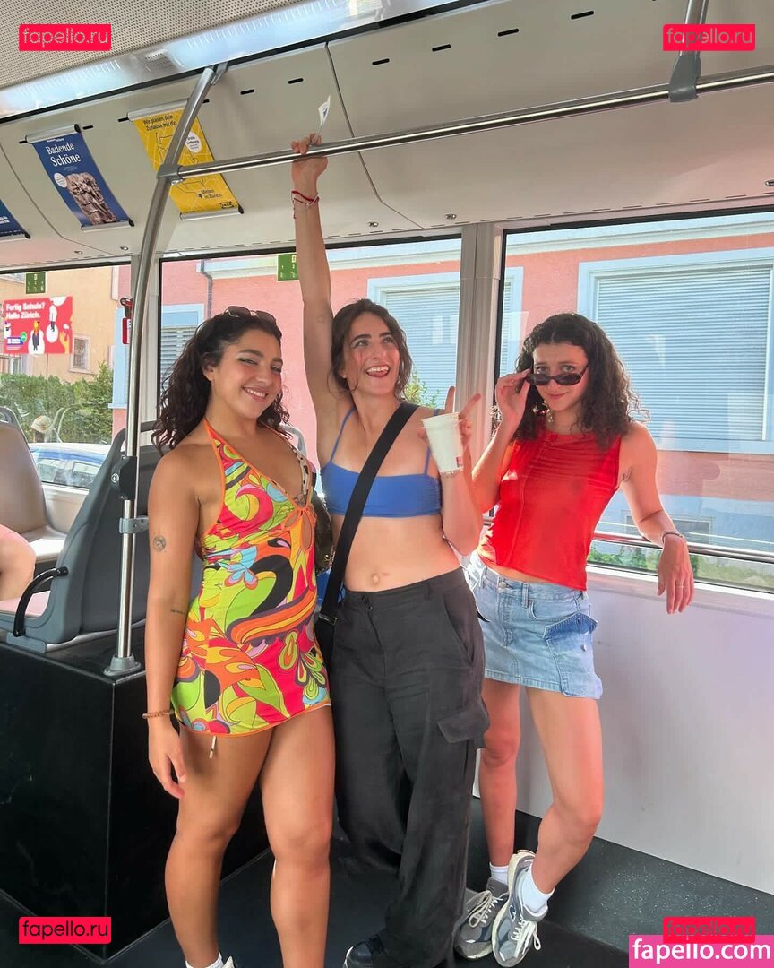 Yvette Segan / yvettesegan Onlyfans Photo Gallery 