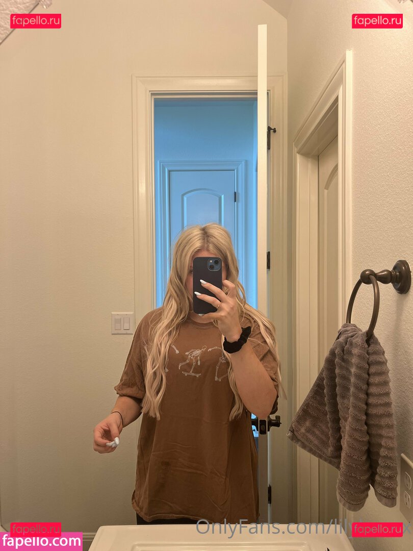 lilyhazex / lilyhazexx Onlyfans Photo Gallery 