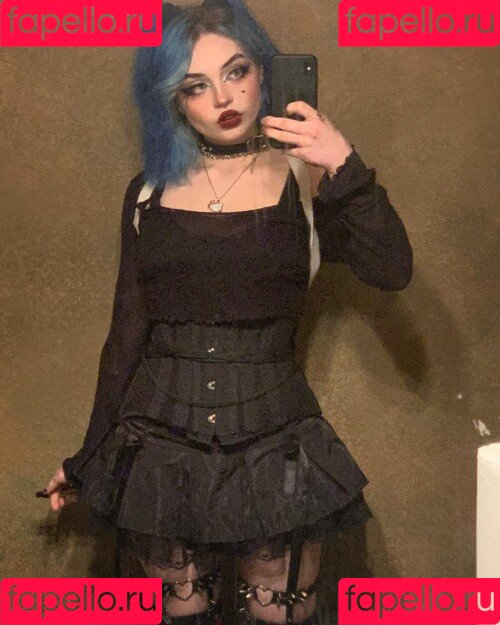 QueenNephilim / https: / queen.nephie Onlyfans Photo Gallery 