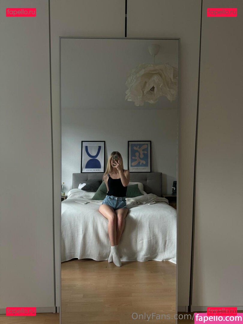 bellaaraee / bellaaraee_ Onlyfans Photo Gallery 