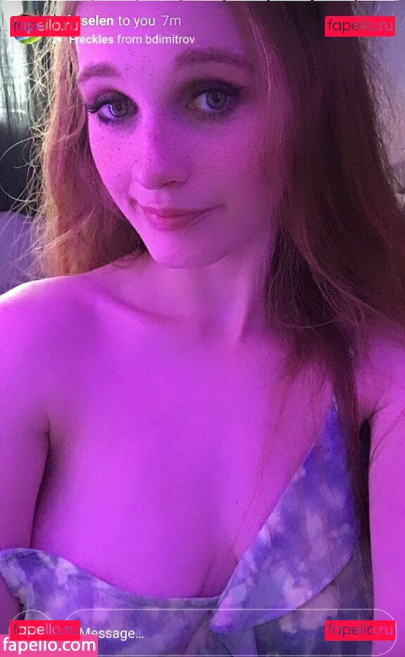 Arabella / arabellachi / arabelleraphael / https: / witchbella Onlyfans Photo Gallery 