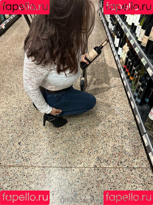 BustingMyButtons / https: Onlyfans Photo Gallery 