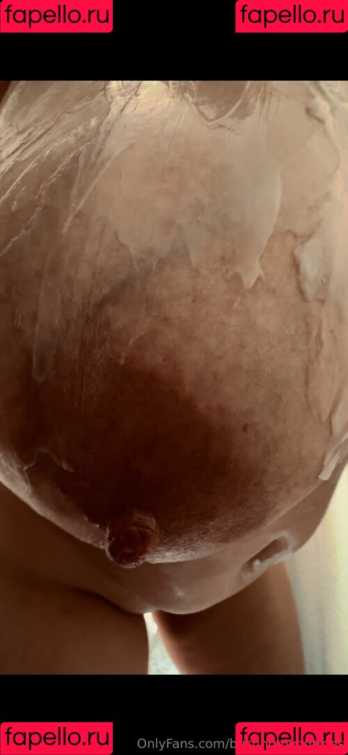 BustingMyButtons / https: Onlyfans Photo Gallery 