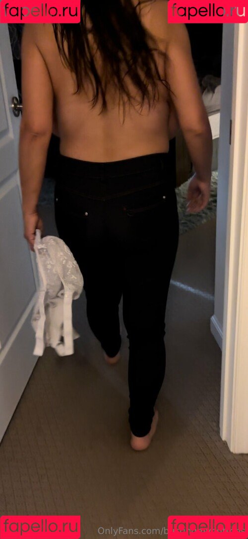 BustingMyButtons / https: Onlyfans Photo Gallery 