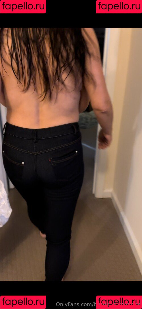 BustingMyButtons / https: Onlyfans Photo Gallery 