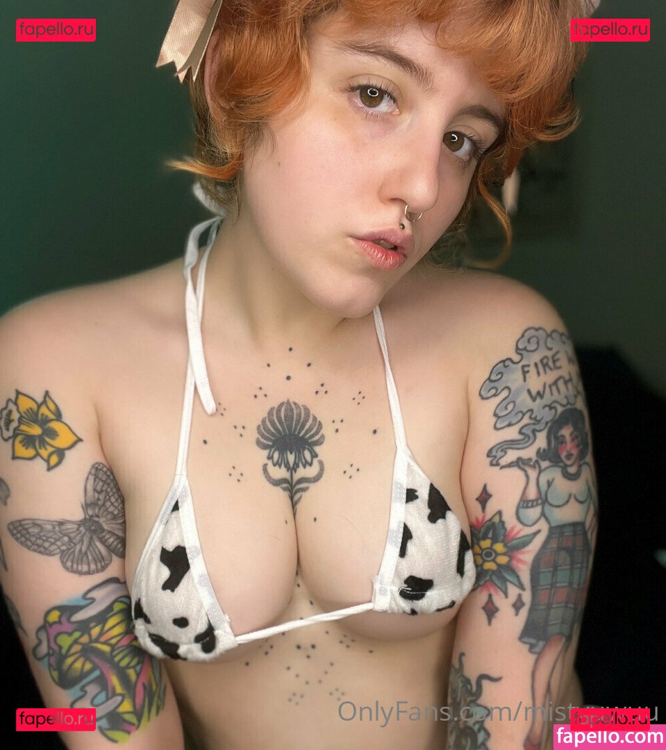 _gothmom / gothgamerfree Onlyfans Photo Gallery 