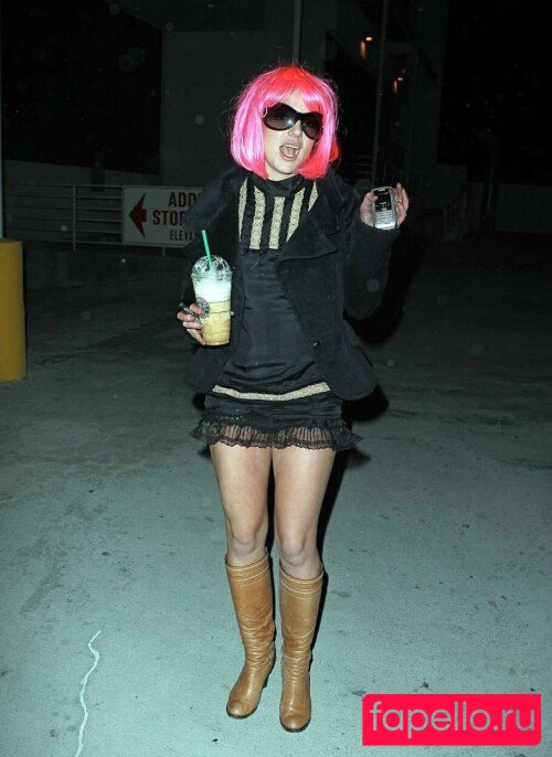 britneyspears / hot_mom_adventurebrit3 / https: Onlyfans Photo Gallery 