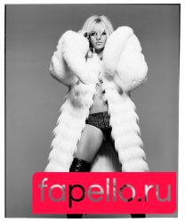 britneyspears / hot_mom_adventurebrit3 / https: Onlyfans Photo Gallery 