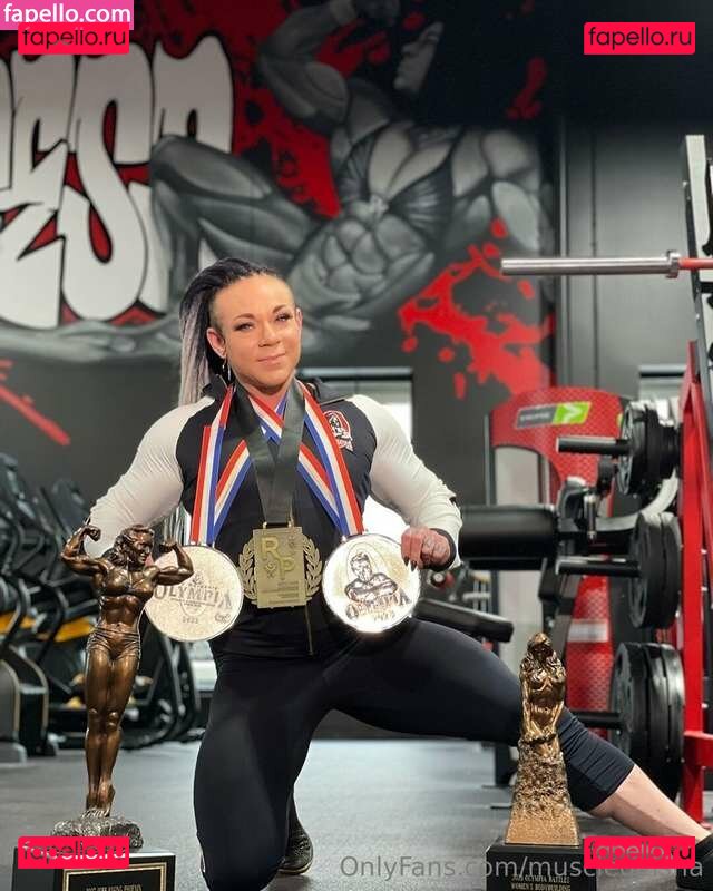 https: / ifbb_pro_yeo / musclegeisha Onlyfans Photo Gallery 