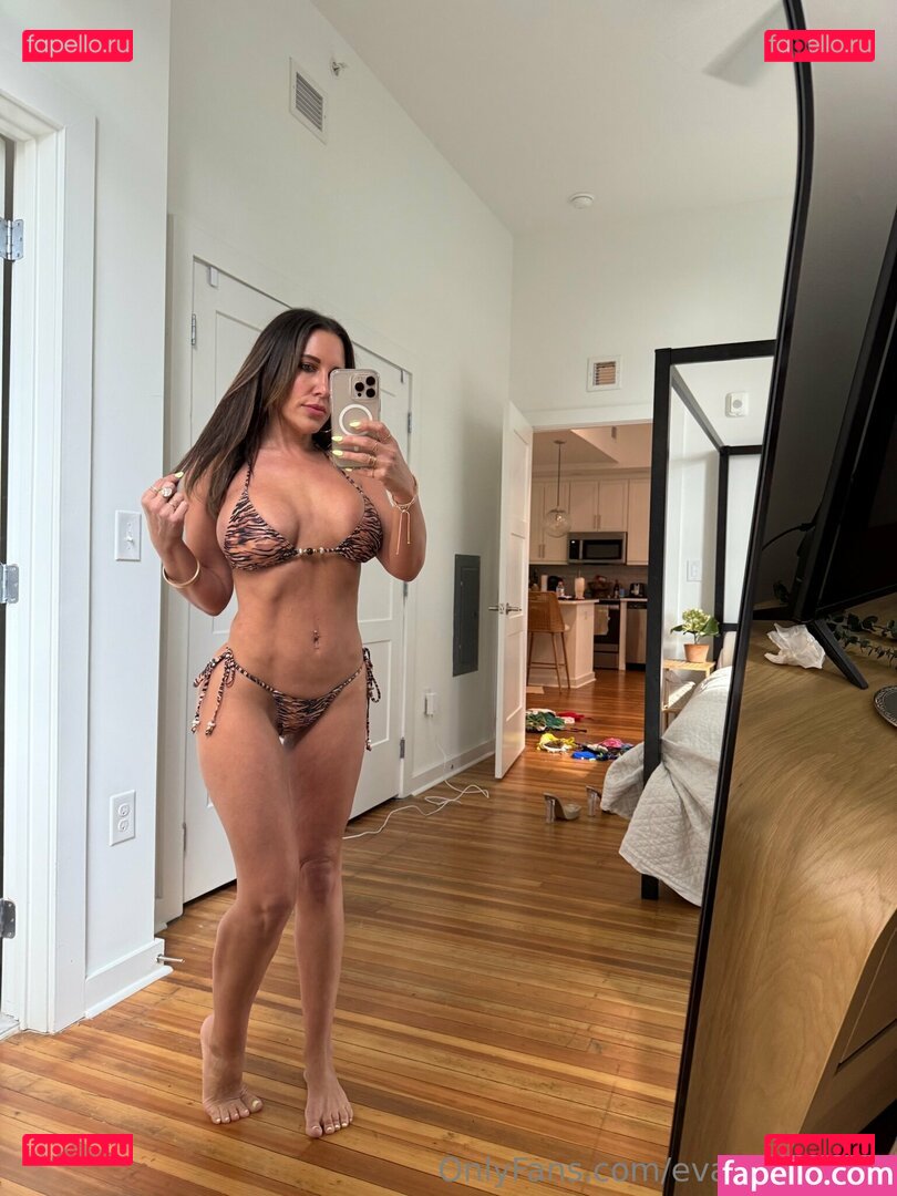 evasfreepage Onlyfans Photo Gallery 