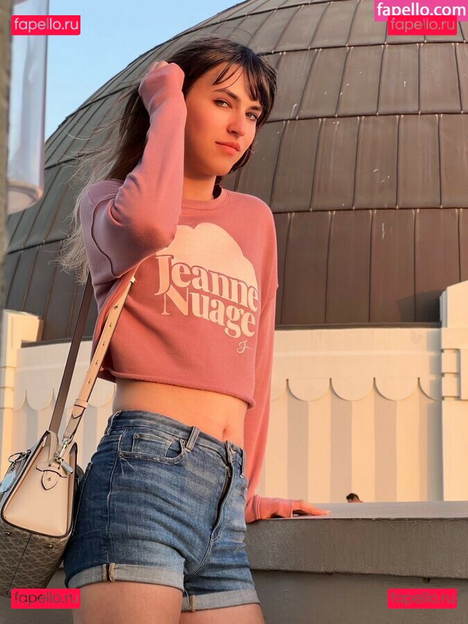 Soli Solstice / https: / solisolstice Onlyfans Photo Gallery 