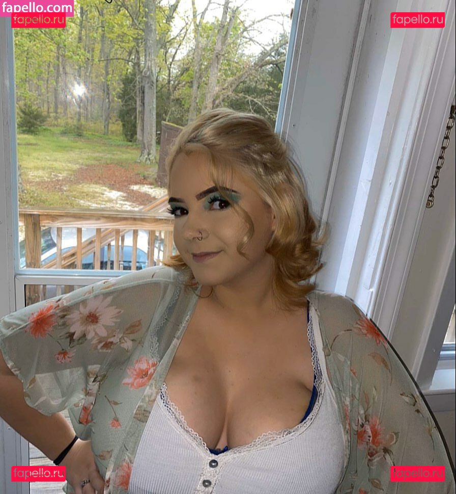 https: / lacebeth / laciearmstrong Onlyfans Photo Gallery 