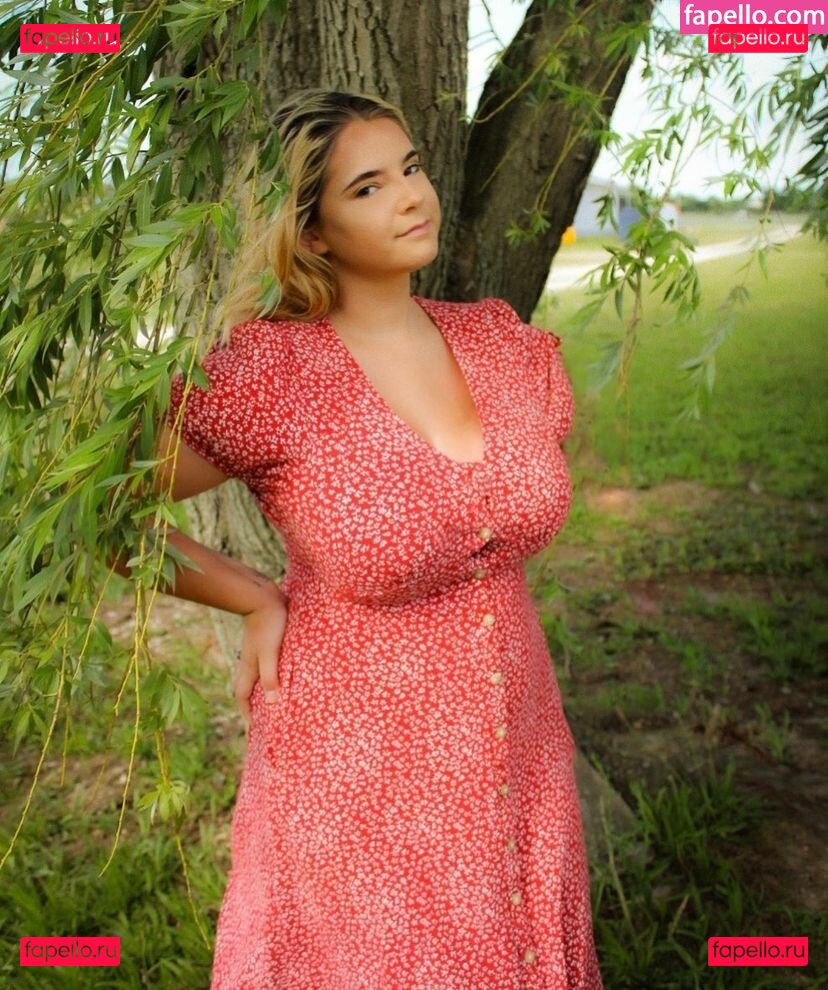 https: / lacebeth / laciearmstrong Onlyfans Photo Gallery 