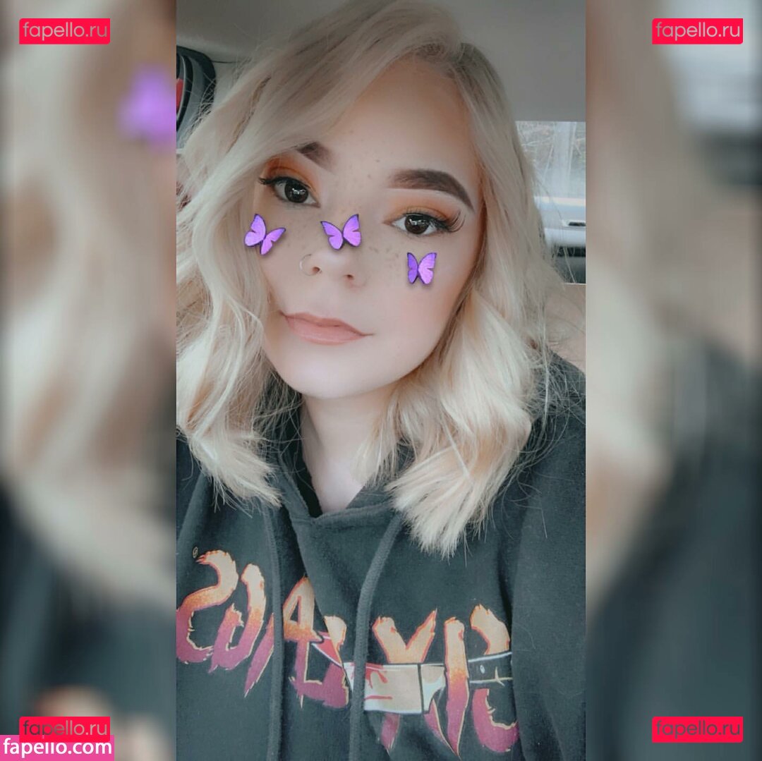 https: / lacebeth / laciearmstrong Onlyfans Photo Gallery 