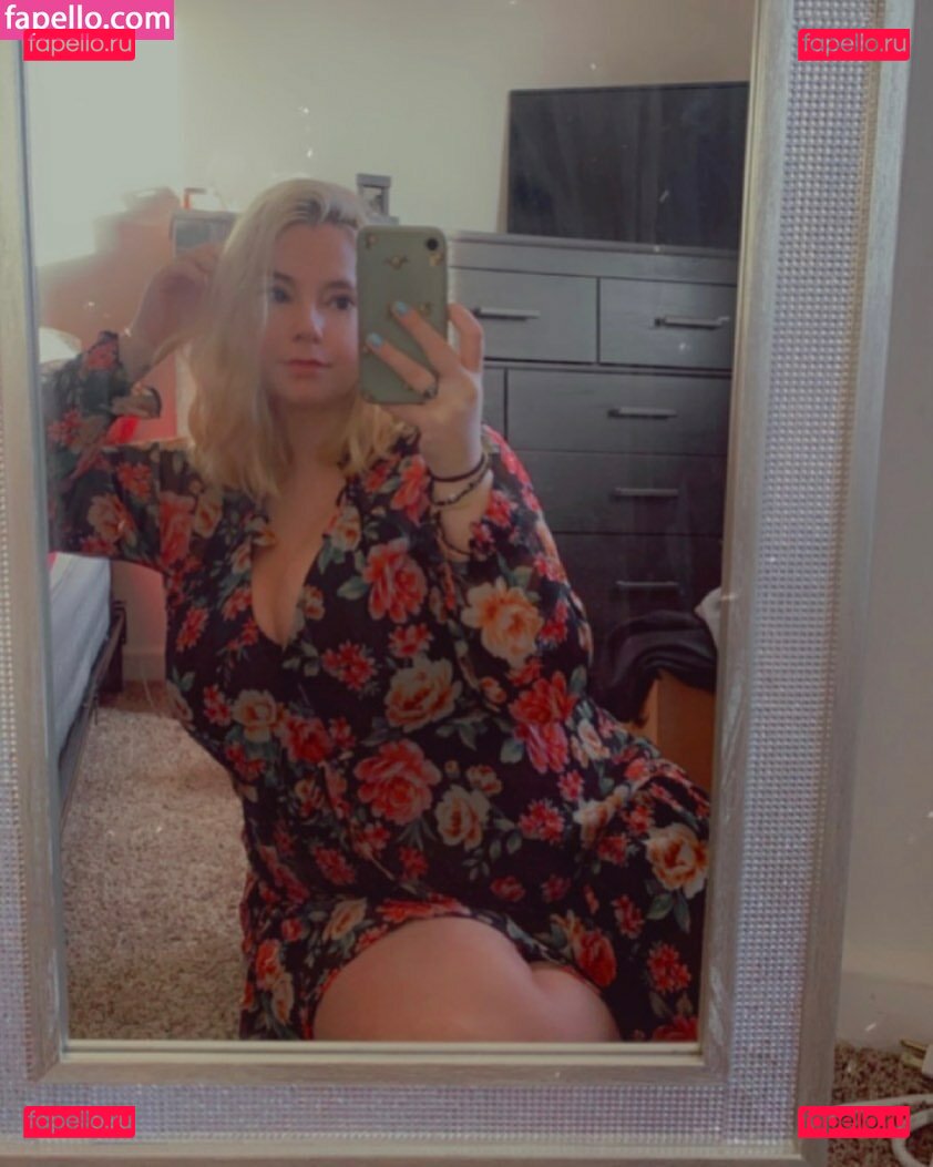 https: / lacebeth / laciearmstrong Onlyfans Photo Gallery 