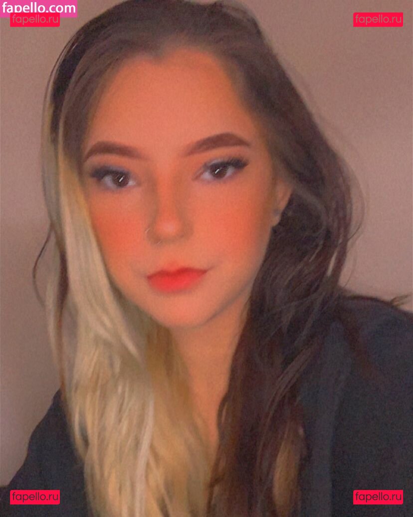 https: / lacebeth / laciearmstrong Onlyfans Photo Gallery 