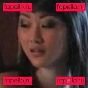 Evelyn Lin / evolutionofevie / xevelynlinx Onlyfans Photo Gallery 