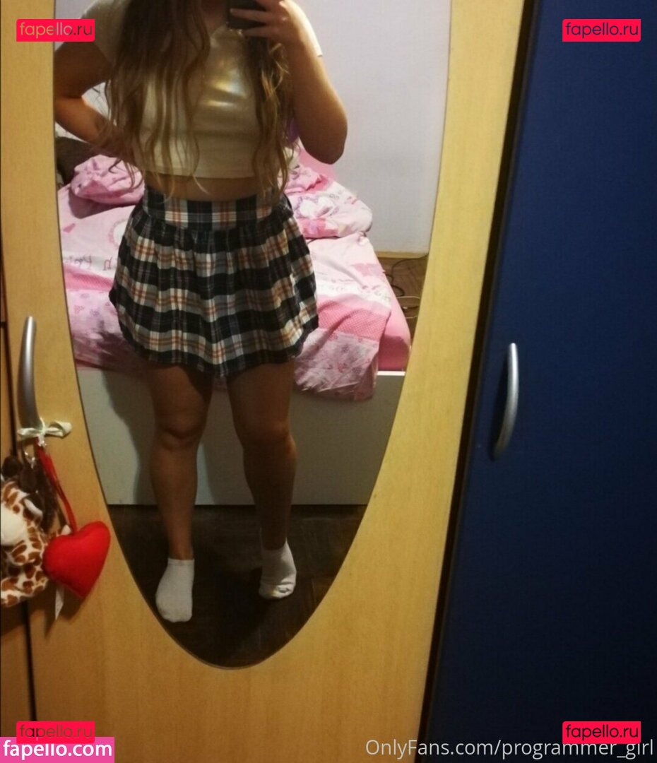 programmer_girl / programmer_girl__ Onlyfans Photo Gallery 