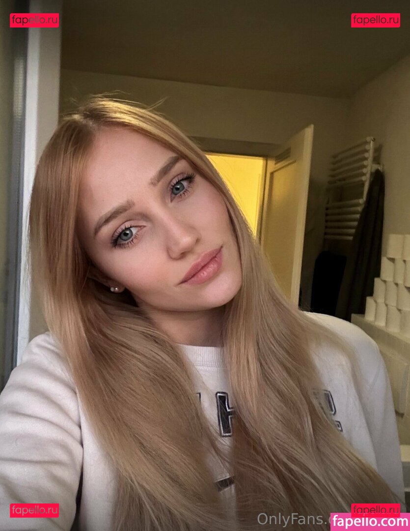 hello_lulu / lisa.lu Onlyfans Photo Gallery 