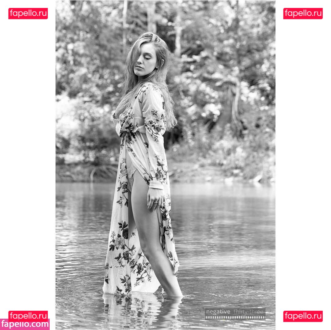 lonelydrunkandbeautiful / savingmyinsanity Onlyfans Photo Gallery 