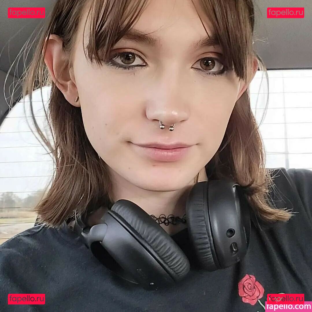 Alice Jade / AliceJade4444 Onlyfans Photo Gallery 