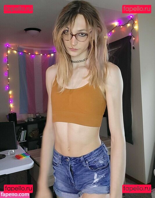 Alice Jade / AliceJade4444 Onlyfans Photo Gallery 