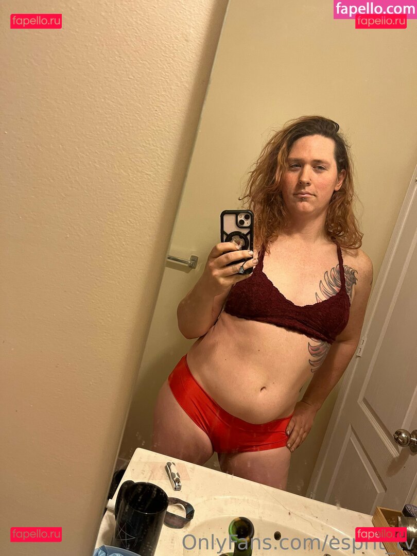 enesprit_tv / esprit_tv Onlyfans Photo Gallery 