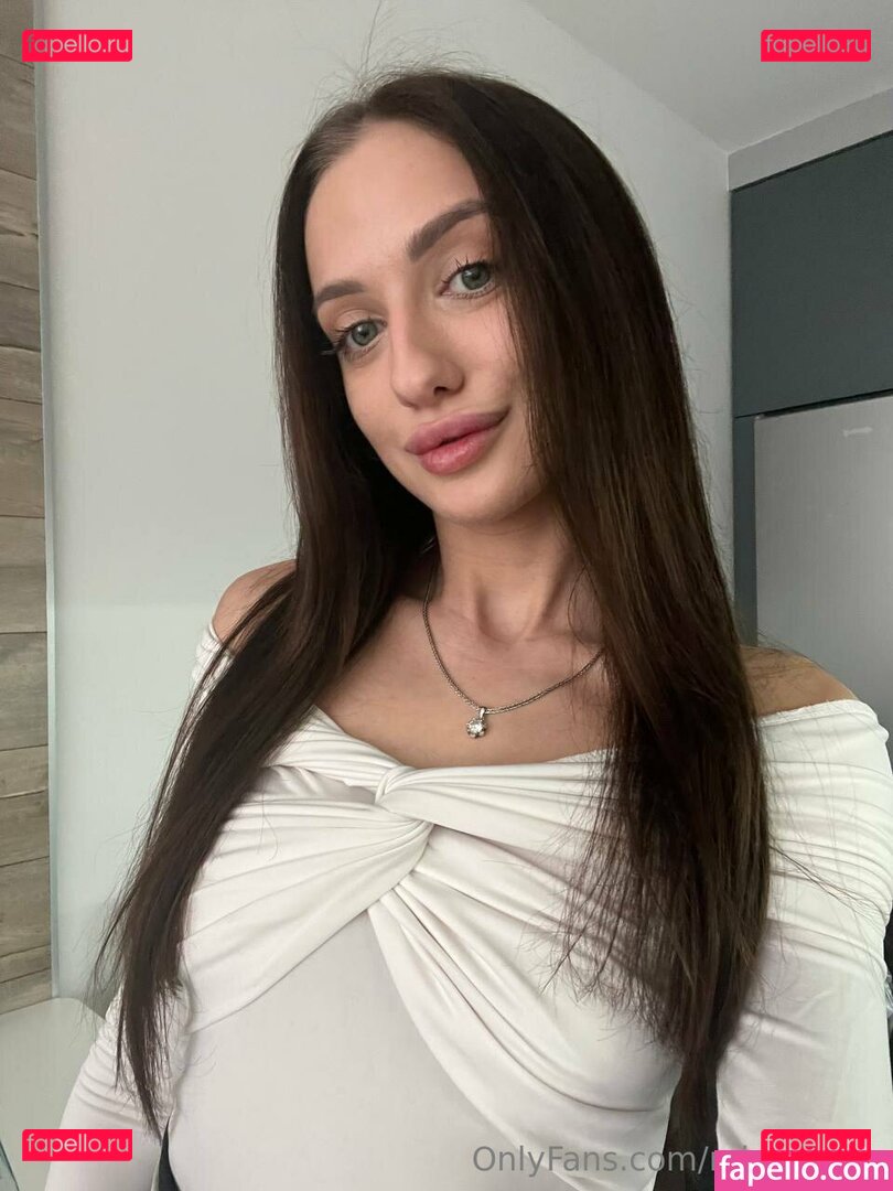 mia_evans Onlyfans Photo Gallery 