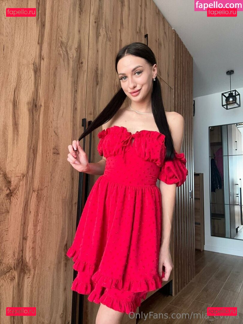 mia_evans Onlyfans Photo Gallery 