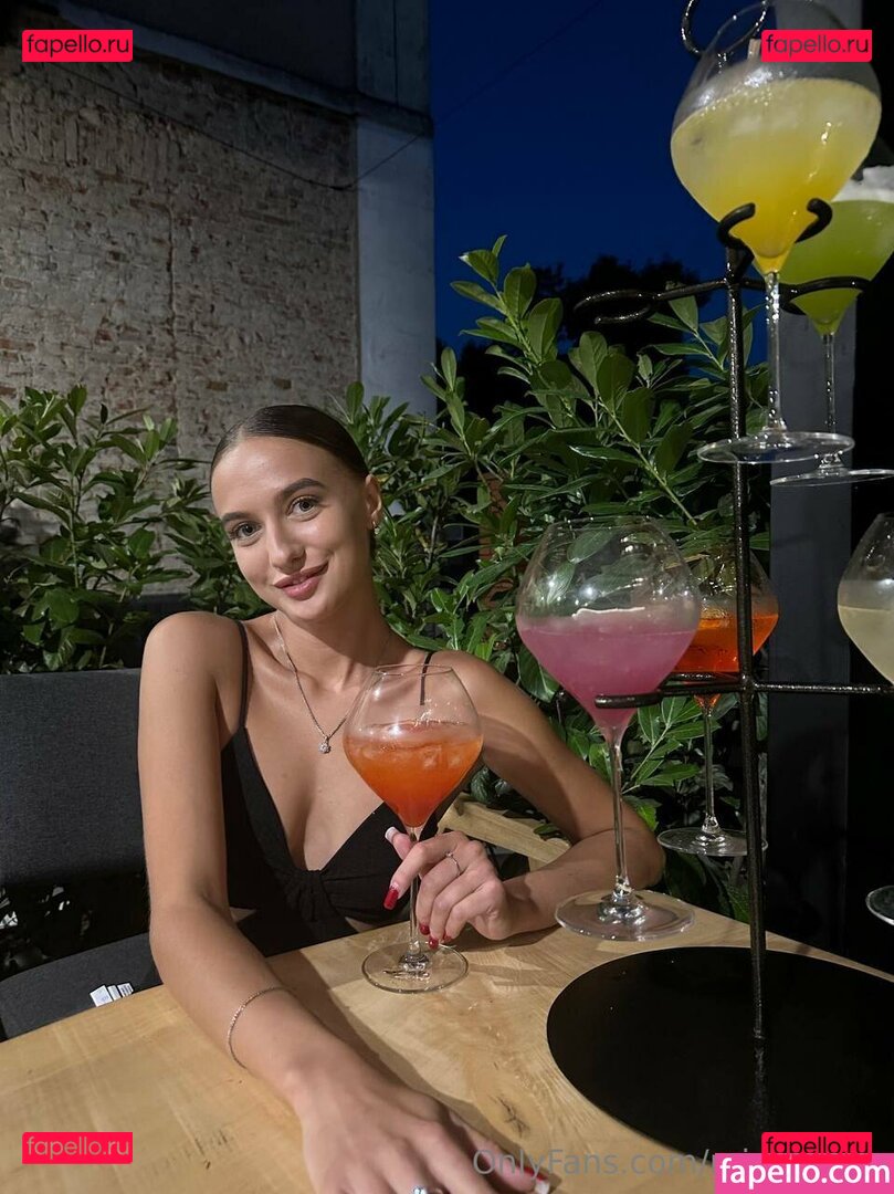 mia_evans Onlyfans Photo Gallery 