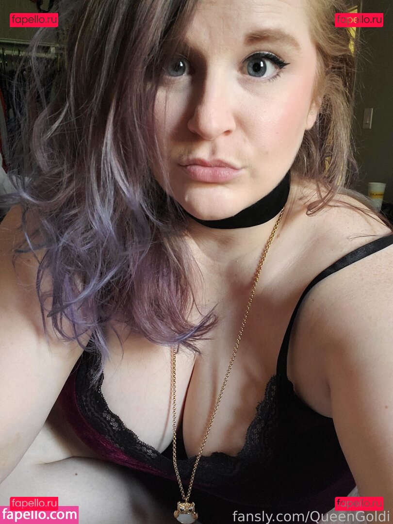 QueenGoldi / https: / thequeengoldi Onlyfans Photo Gallery 