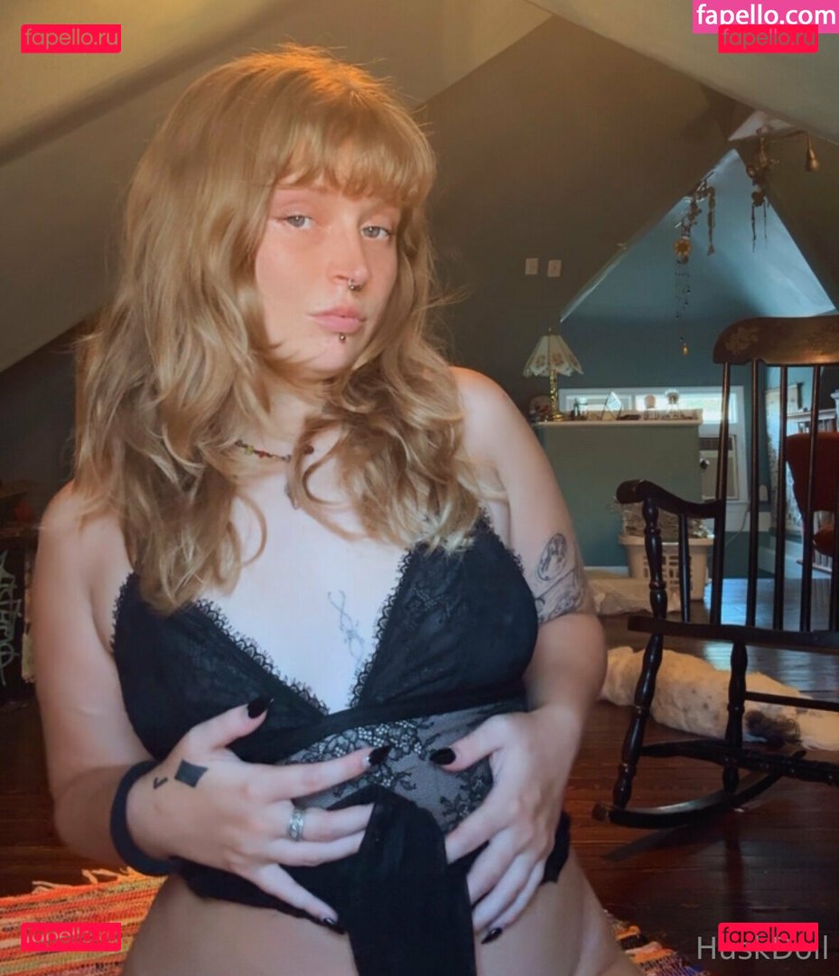 https: / huskdoll Onlyfans Photo Gallery 