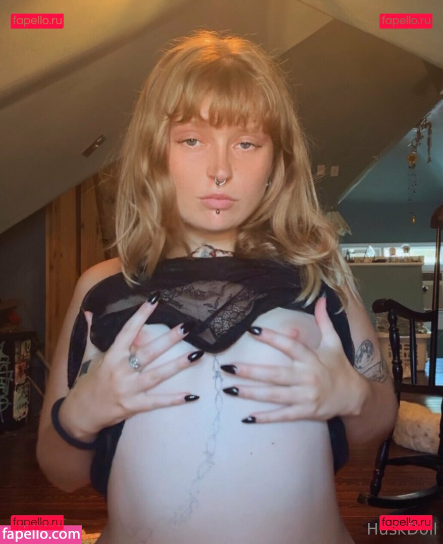 https: / huskdoll Onlyfans Photo Gallery 