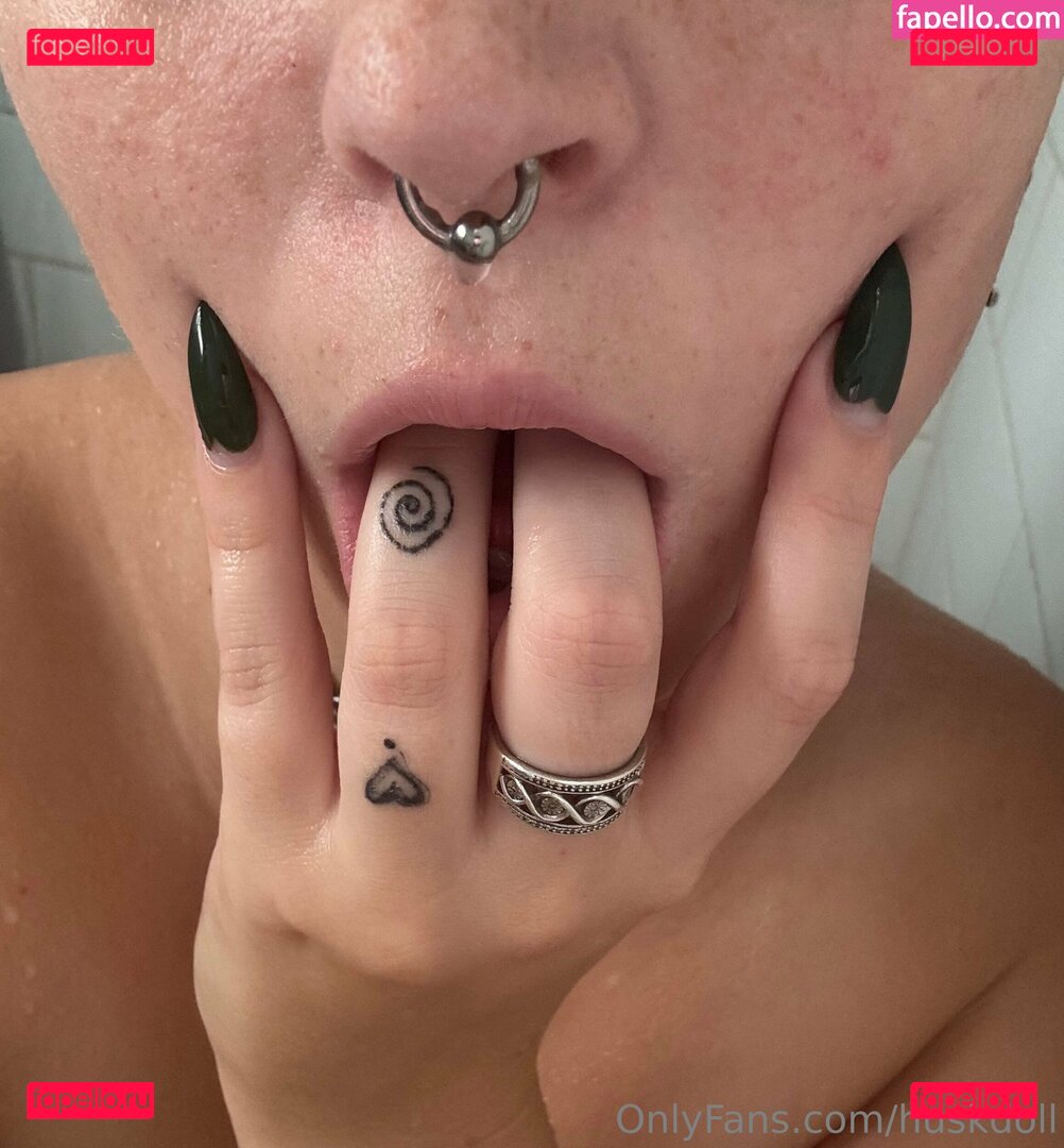 https: / huskdoll Onlyfans Photo Gallery 