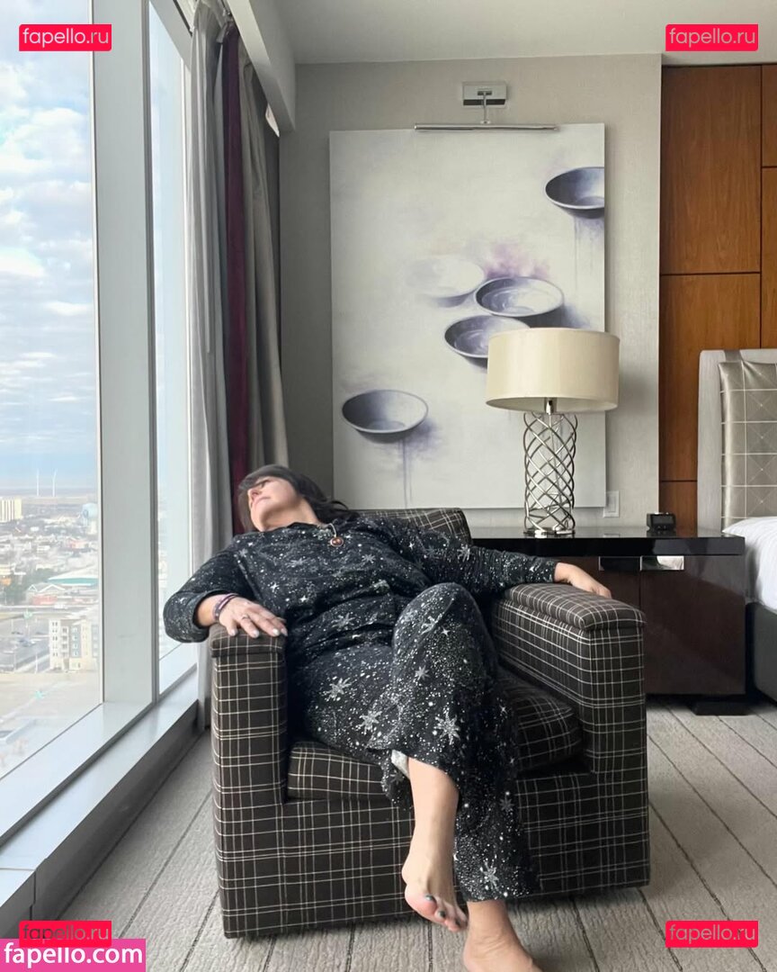 Lou M Bondi / finallyfoundmypeace / https: / ivorygoddess Onlyfans Photo Gallery 