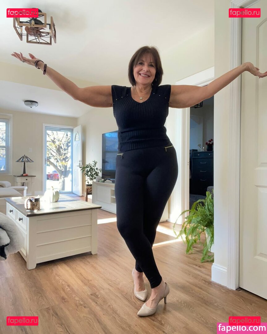 Lou M Bondi / finallyfoundmypeace / https: / ivorygoddess Onlyfans Photo Gallery 