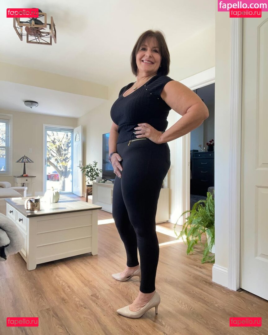 Lou M Bondi / finallyfoundmypeace / https: / ivorygoddess Onlyfans Photo Gallery 