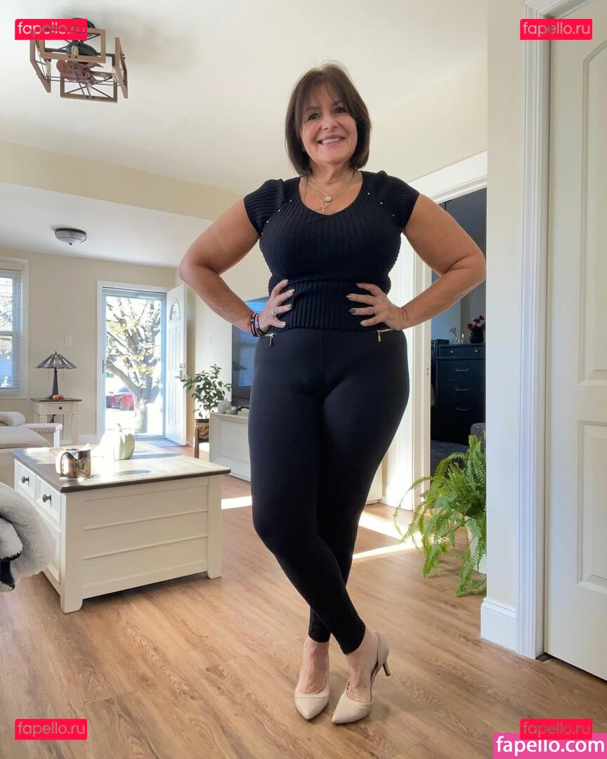 Lou M Bondi / finallyfoundmypeace / https: / ivorygoddess Onlyfans Photo Gallery 