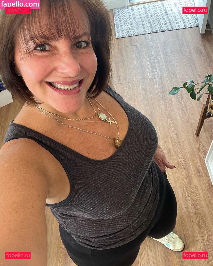 Lou M Bondi / finallyfoundmypeace / https: / ivorygoddess Onlyfans Photo Gallery 