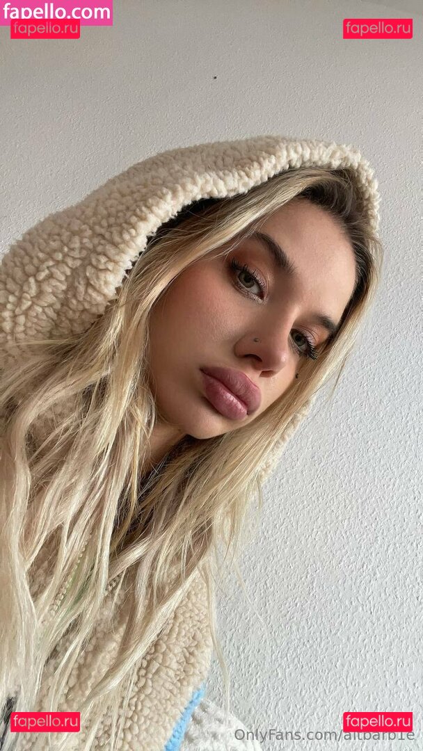 iamspiderbby Onlyfans Photo Gallery 