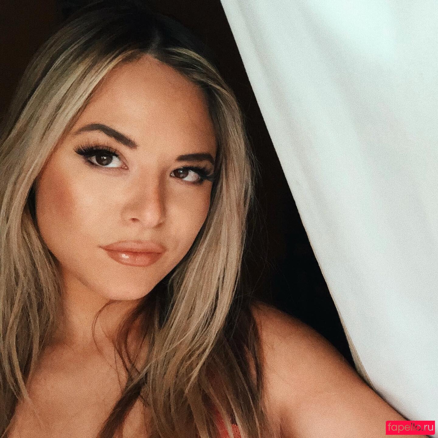 Indoblud / nyablu Onlyfans Photo Gallery 